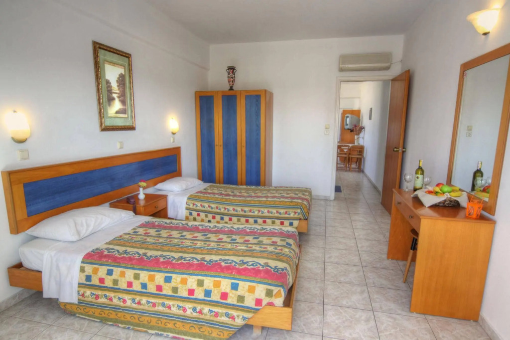 Kassandra Hotel