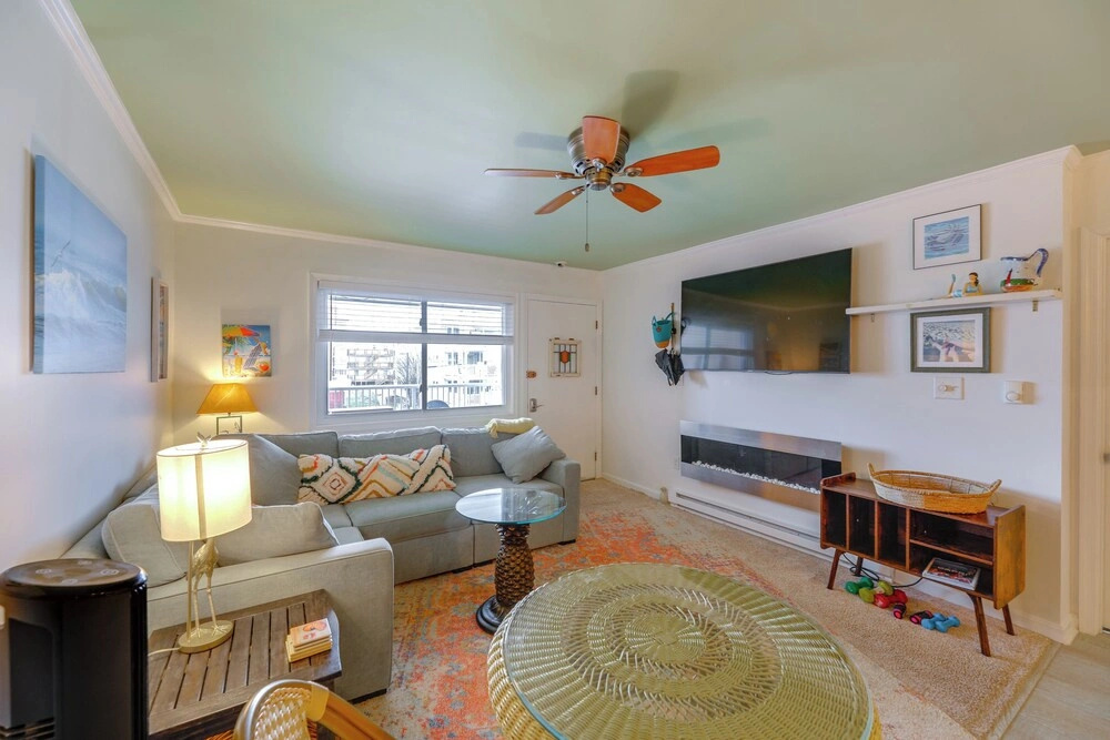 Beachside Bliss! Ocean City Condo w/ Large Balcony