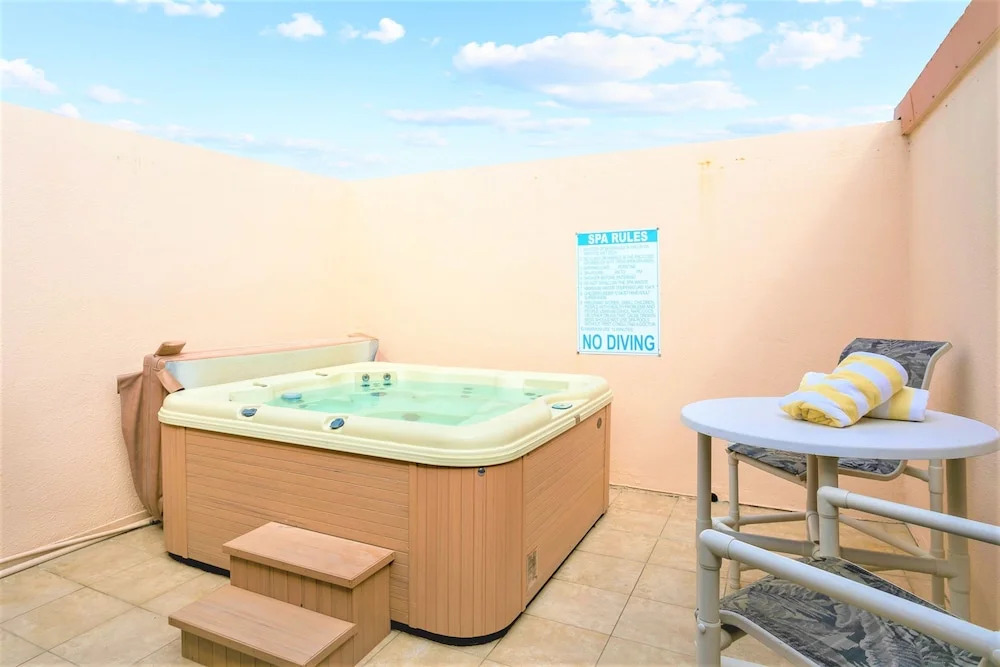 Paradise Beach Club - Direct Oceanfront Condos with Heated Pool Pet-Friendly