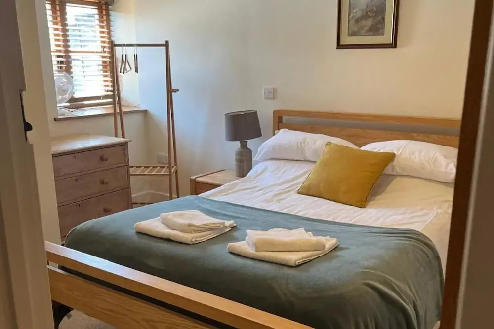 Dee Valley Country Escape - Sleeps 4 & Hot Tub