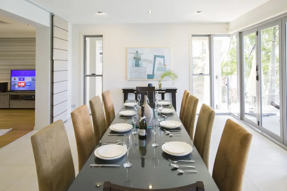 Gold Coast Luxury Waterfront House