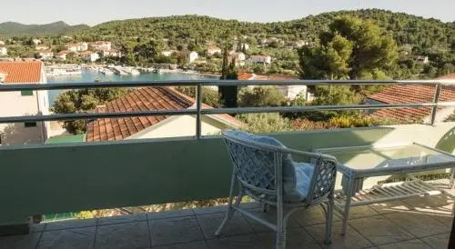 Apartment in Ždrelac with sea view, balcony, air conditioning, Wi-Fi