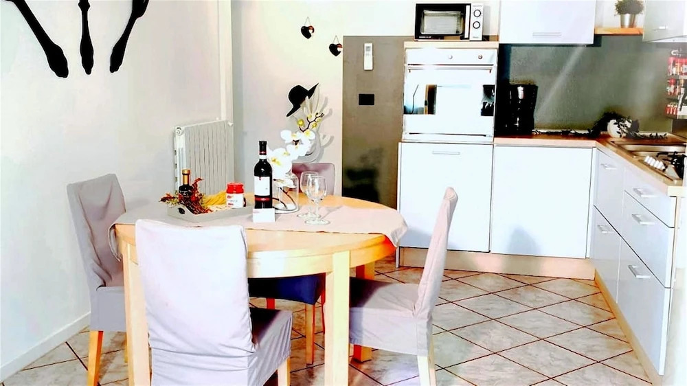 Fontana Oasis Apartment
