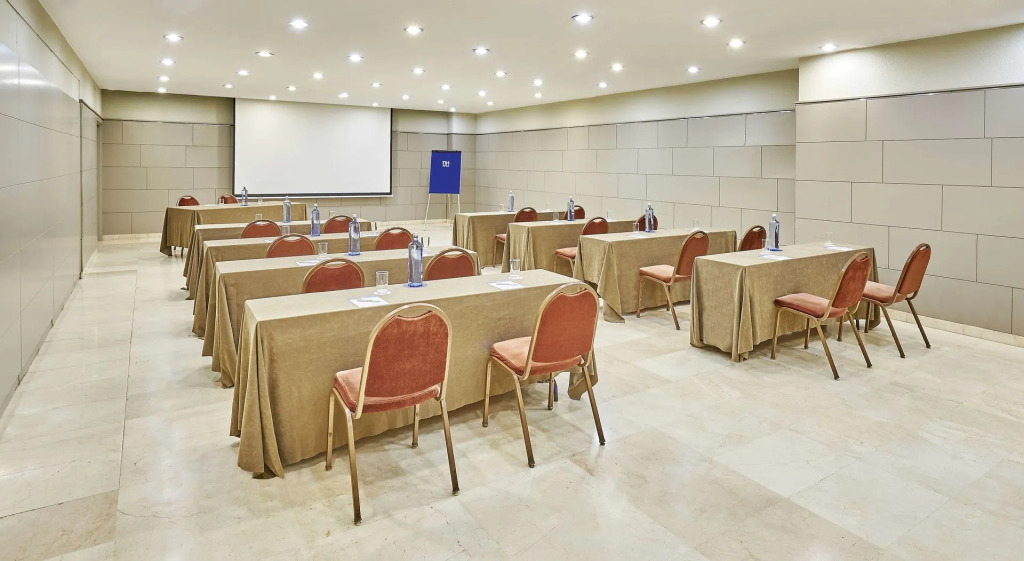 iStay by NH Zaragoza Sport Hotel