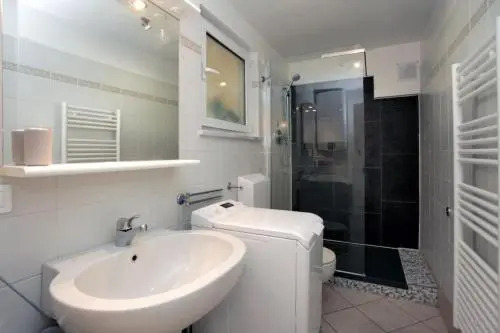 Beautiful studio close to beach private parking