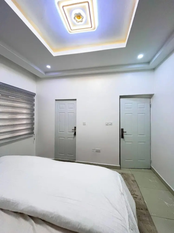 Luxurious 3BR Apartment 247 Power City Views