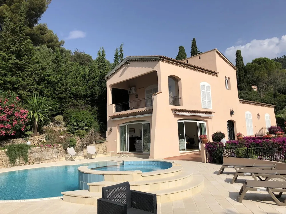 Villa Les Cypres