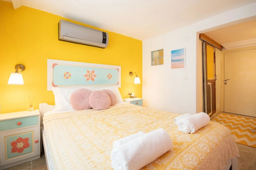 Kuytu Bed & Breakfast