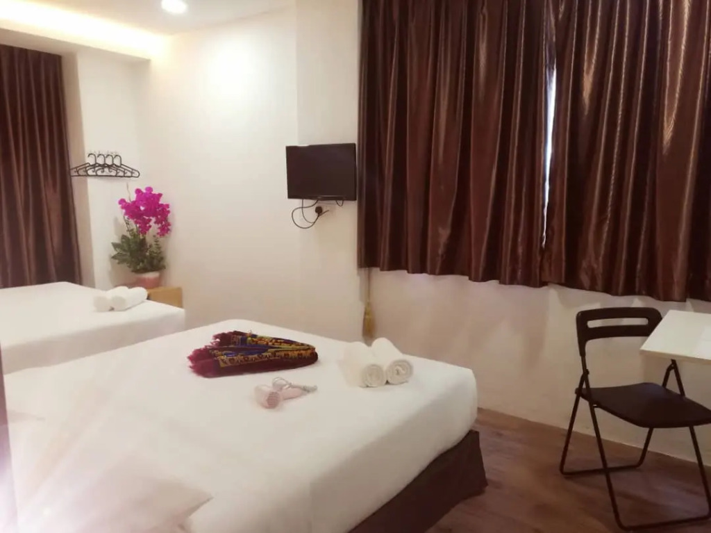 NORTH CITY HOTEL