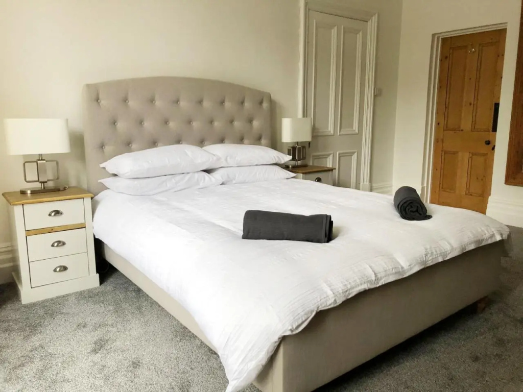 The Chine- A Spacious Studio Close to the Beach