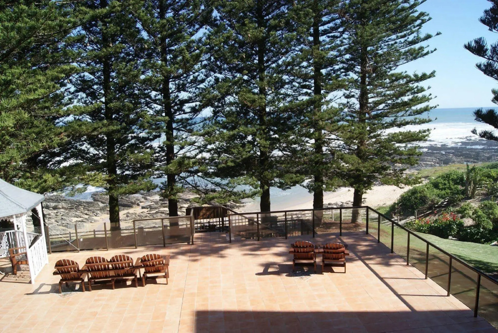 Sea Otters Lodge