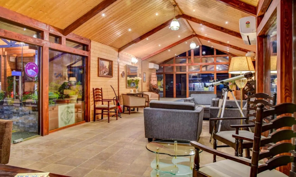Treebo Premium Blue Mountain Resort with Swimming Pool