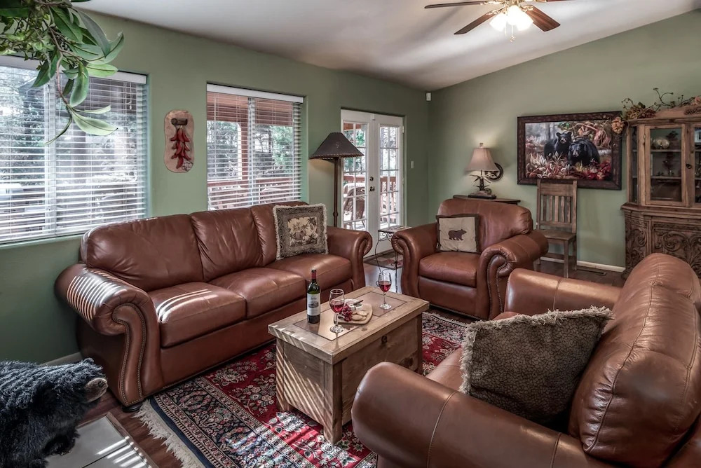 New Mexico Mountain Pines Cabin - Three Bedroom Cabin