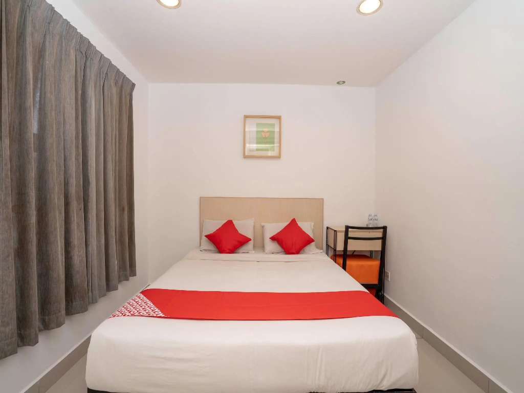 OYO 981 Ant Cave Hotel