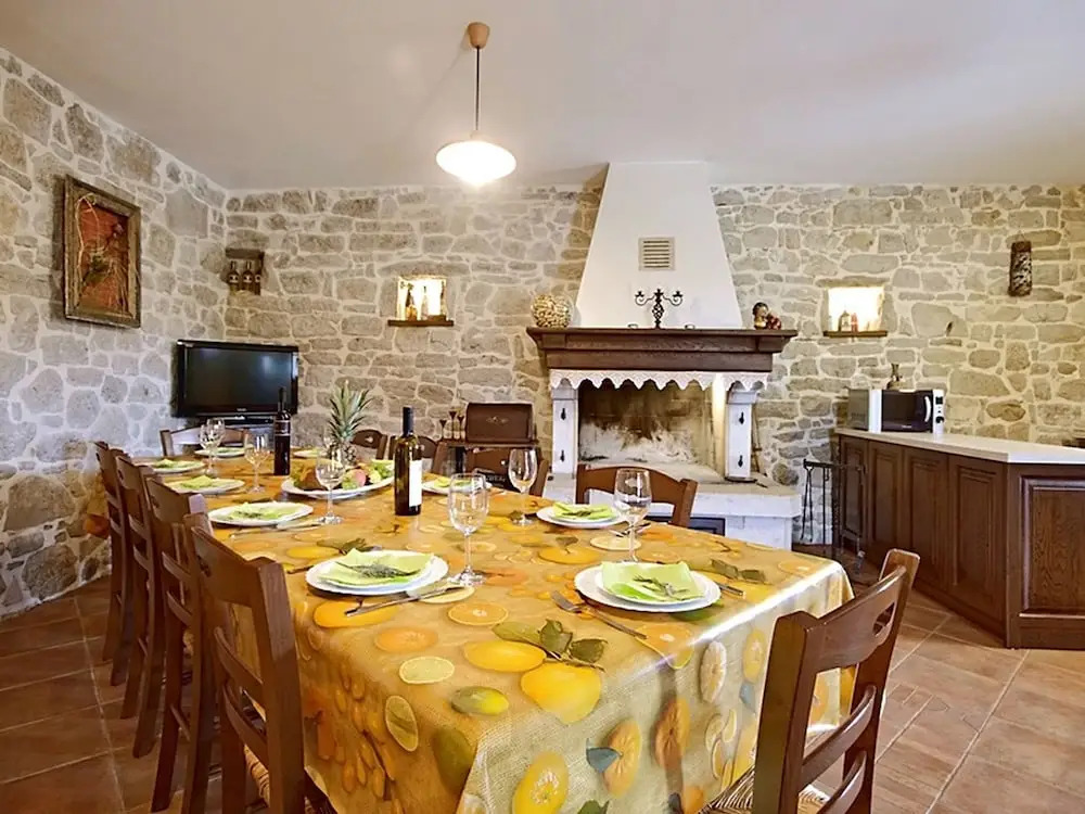 Spacious Villa With Private Pool and Enclosed Garden Near Porec and Beach