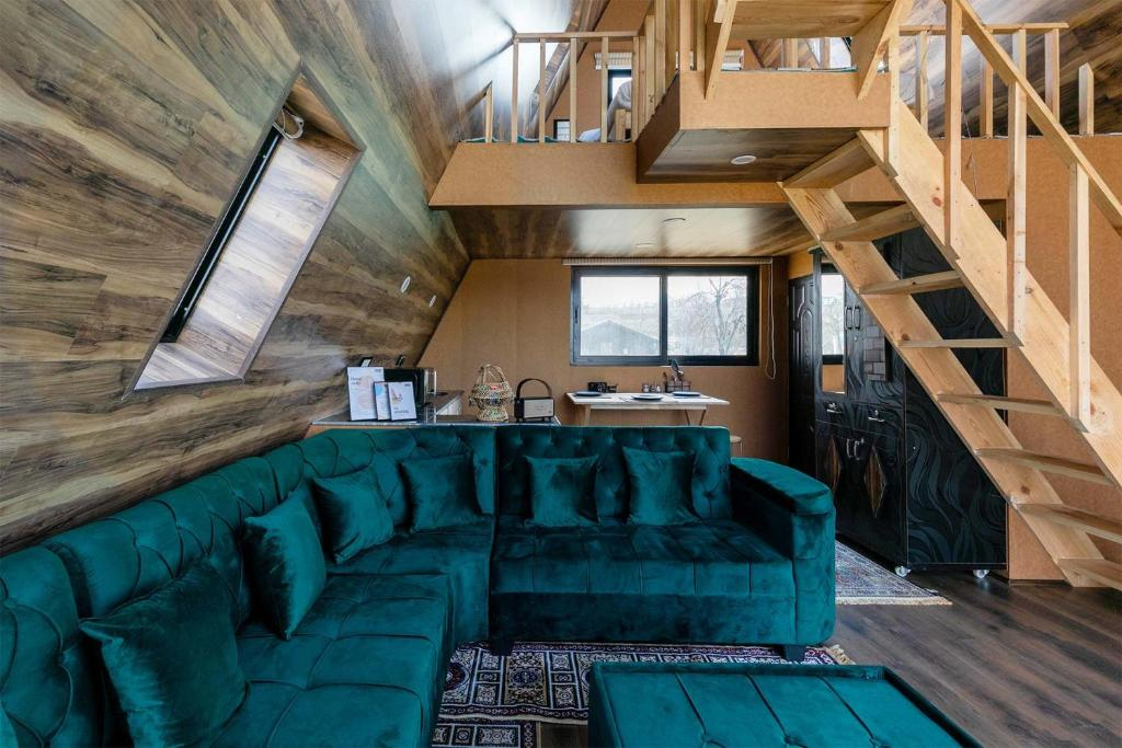 StayVista at The Loft - A-Frame Structure, English Interiors, Bonfire