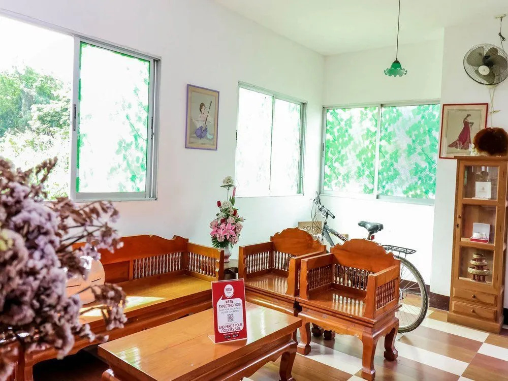 Nida Rooms Srichandon 12 Night Villa