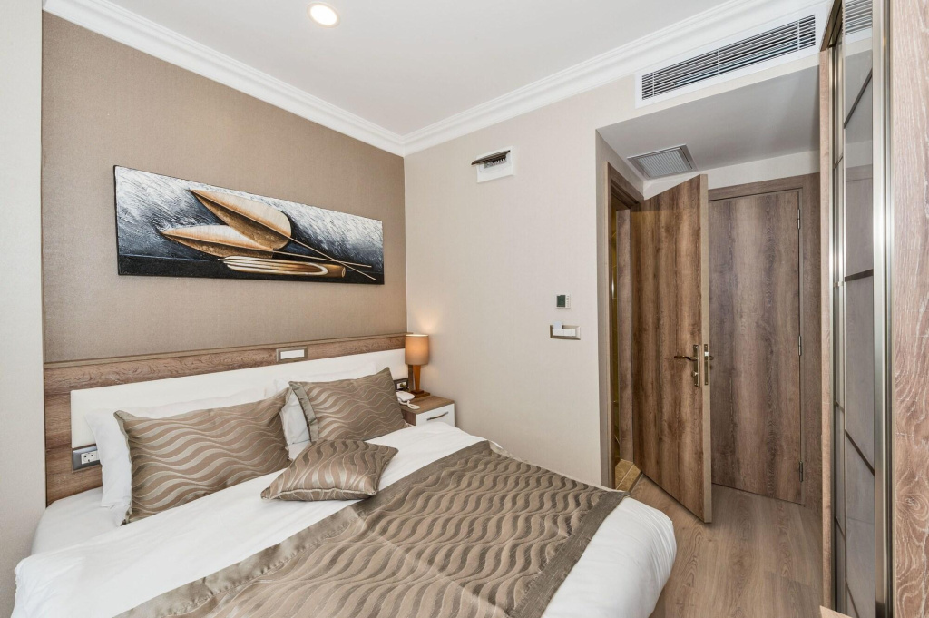 Alphonse Hotel