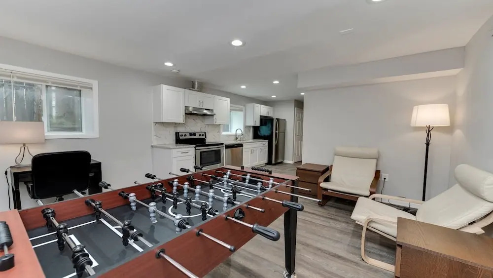 Stylish 3BR 3BA Colonial House by Cozysuites