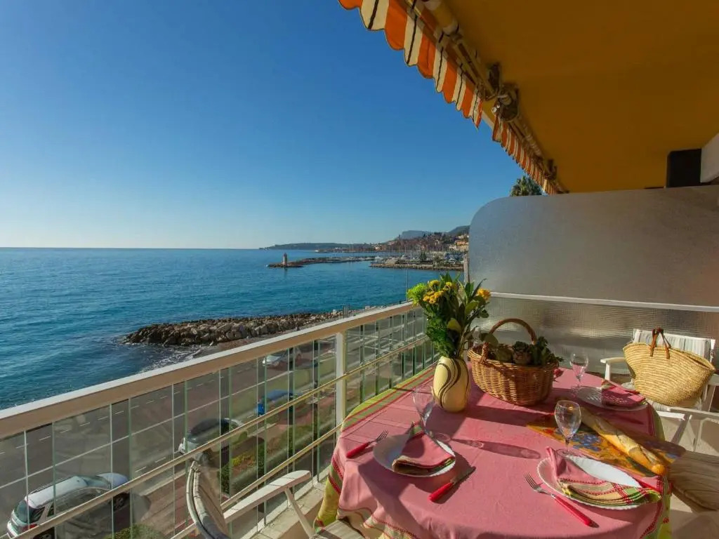 Appartement Menton, 2 pièces, 4 personnes - FR-1-196-222
