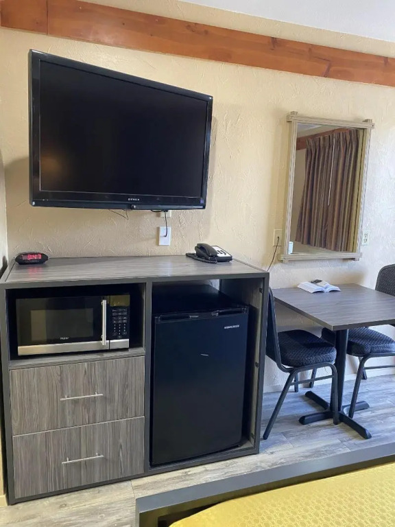Americas Best Value Inn - Legends Inn