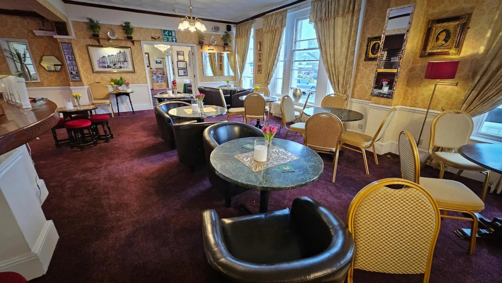 NELSON Hotel