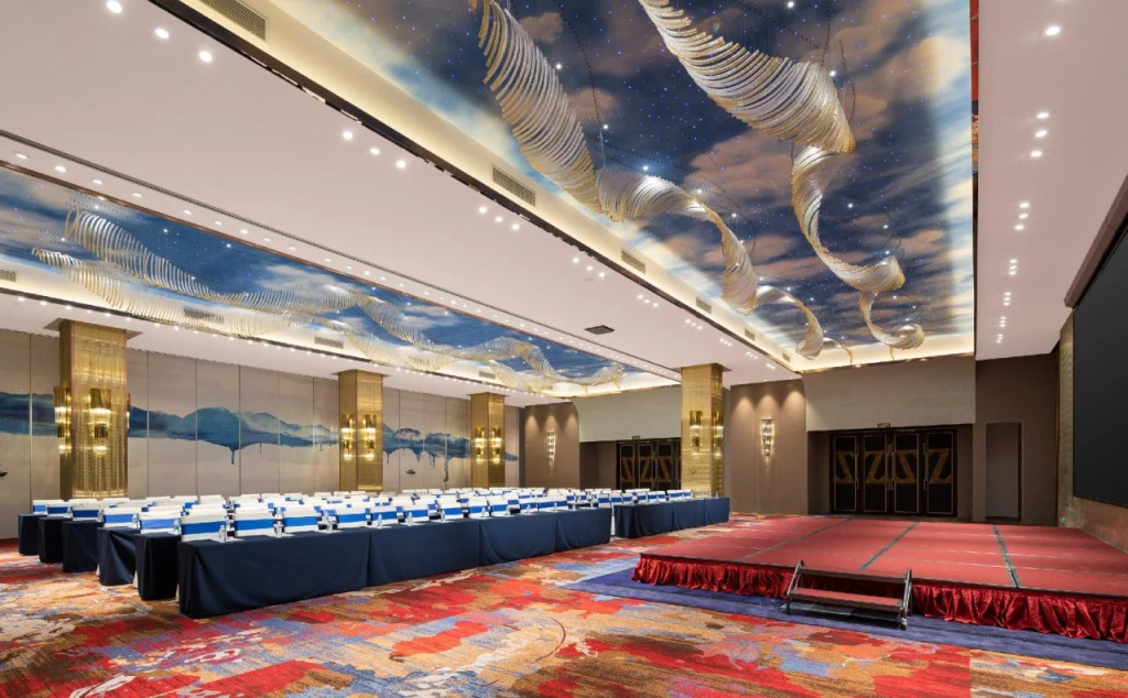 Headquarter International Hotel