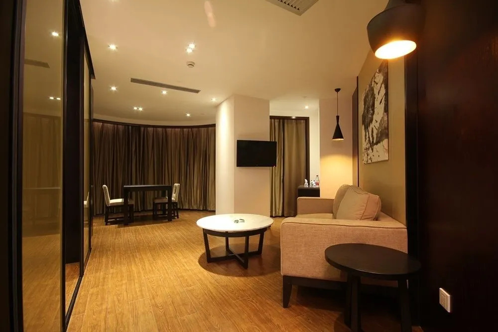 Dazhong Hotel