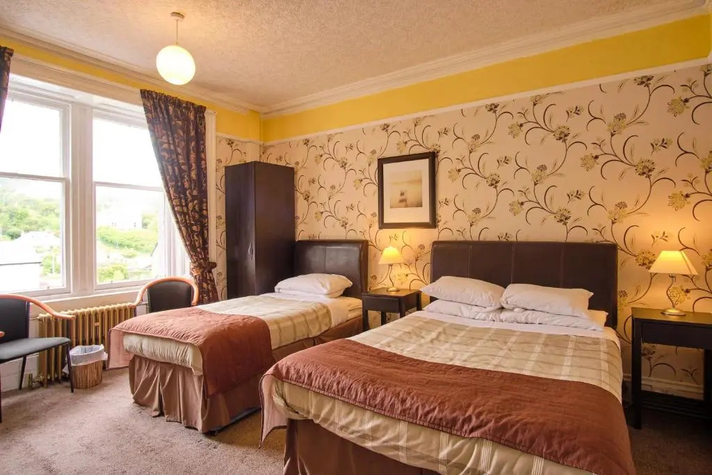 Kings Knoll Hotel