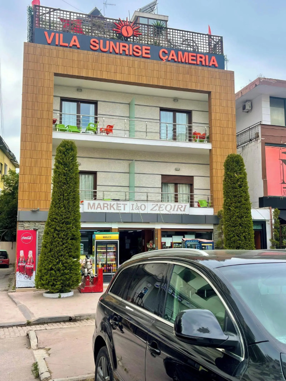 Sunrise Hotel Cameria