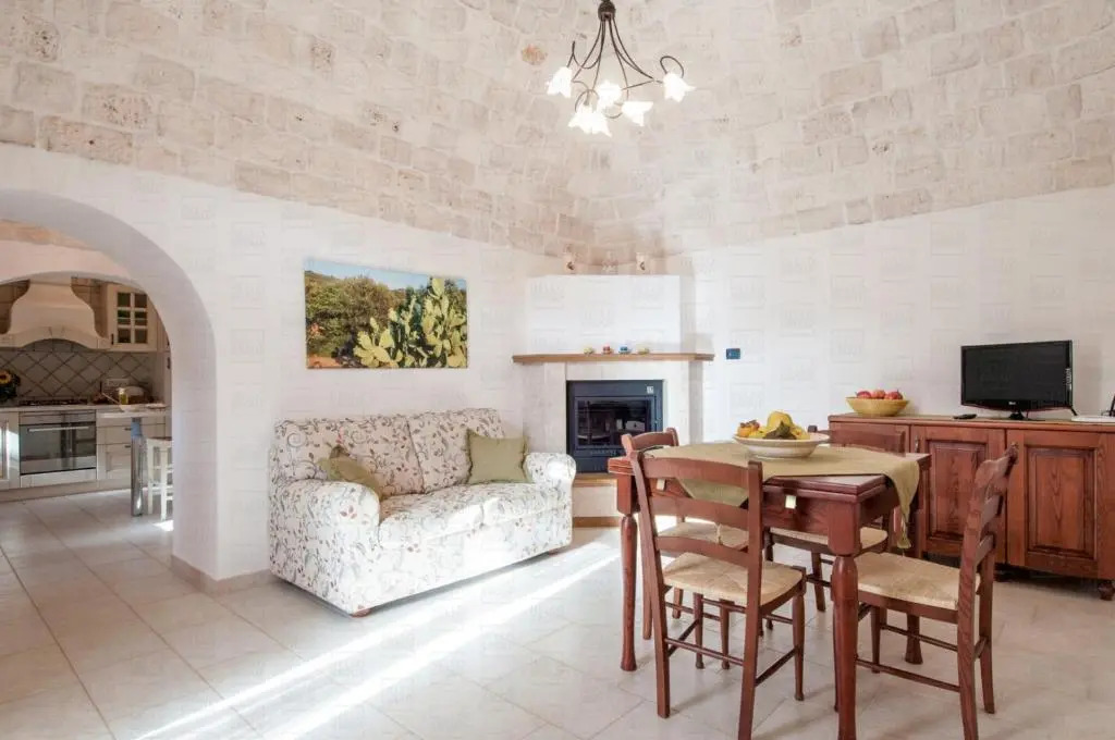 HelloApulia Trulli Francisto
