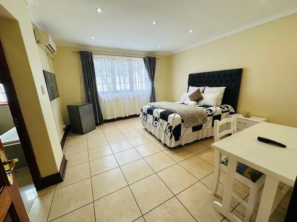 Casa3 Eastgate Mall