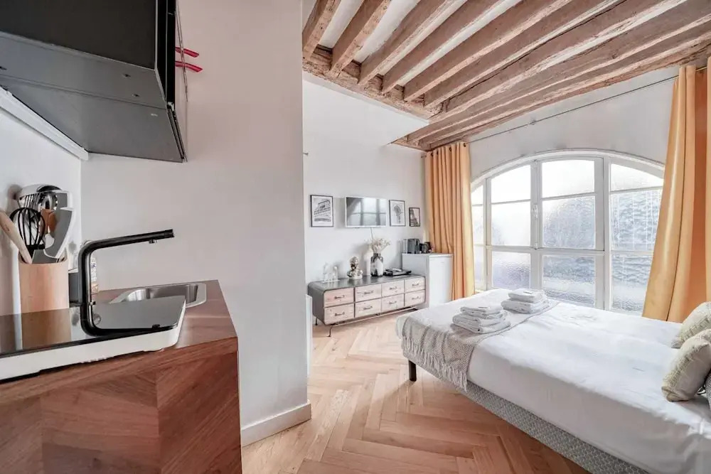 Apartment in Paris for 2 People