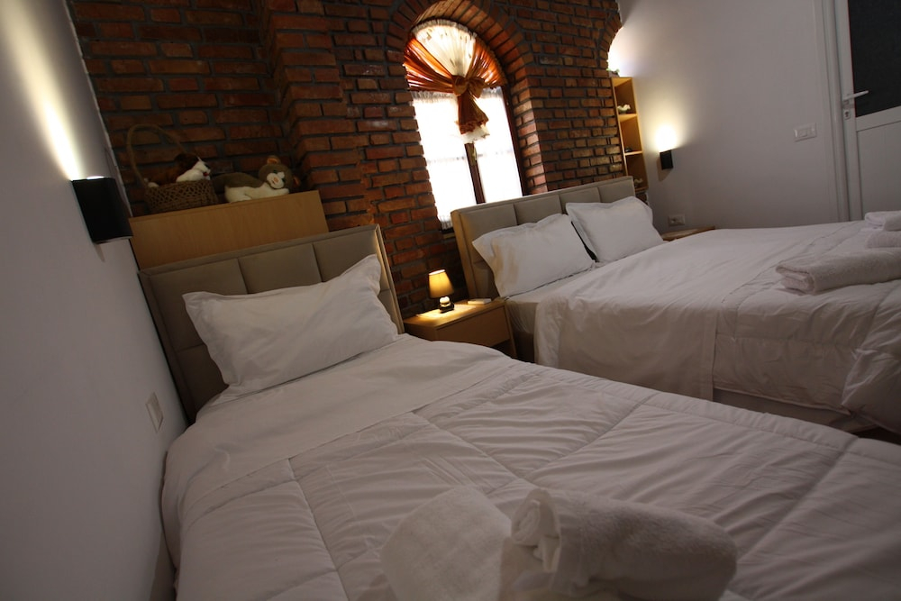 Hotel Buzi Berat