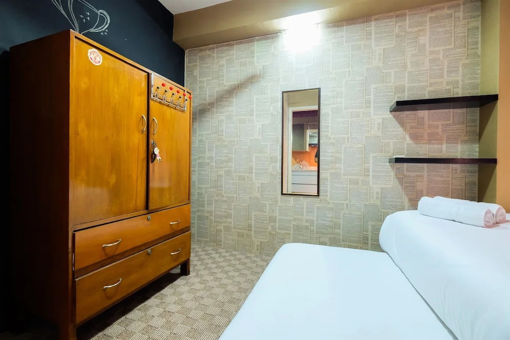 Cozy Trendy Green Palace Kalibata City Apartment