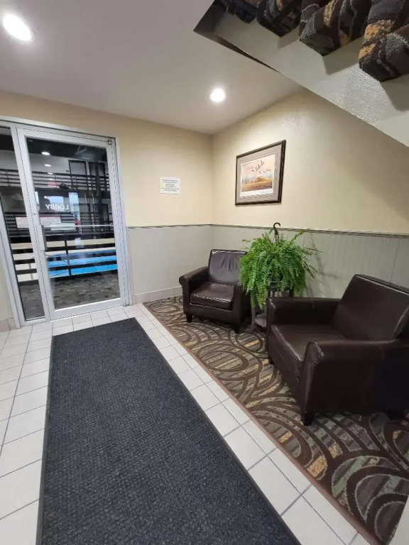 SureStay Plus Hotel by Best Western Grand Island
