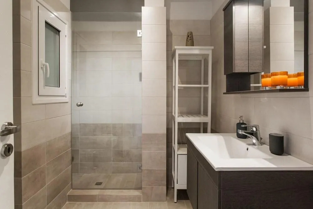 Chill like a local in Condo near historical sites!