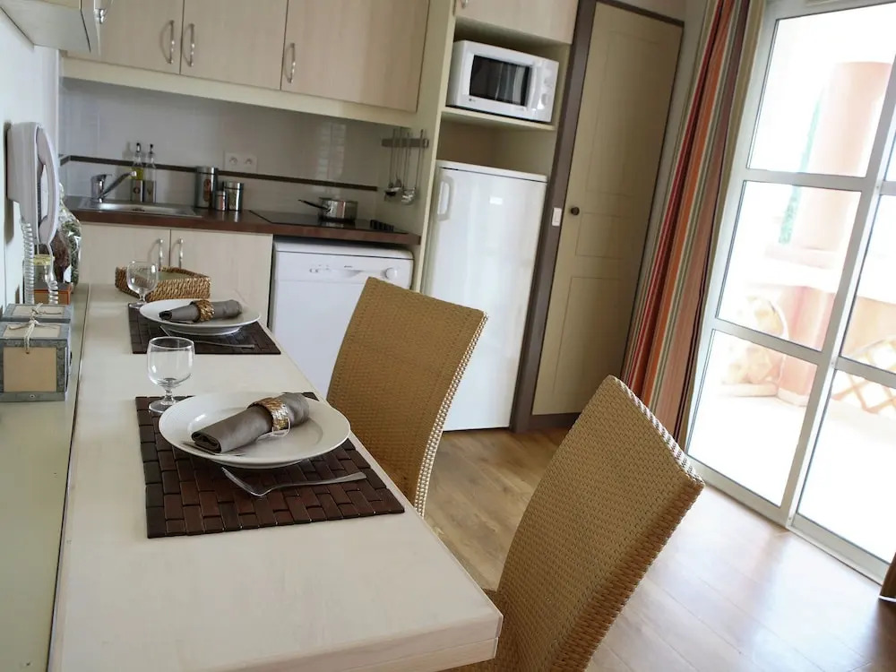 Comfortable Apartment With Dishwasher, 1 km. From the Beach