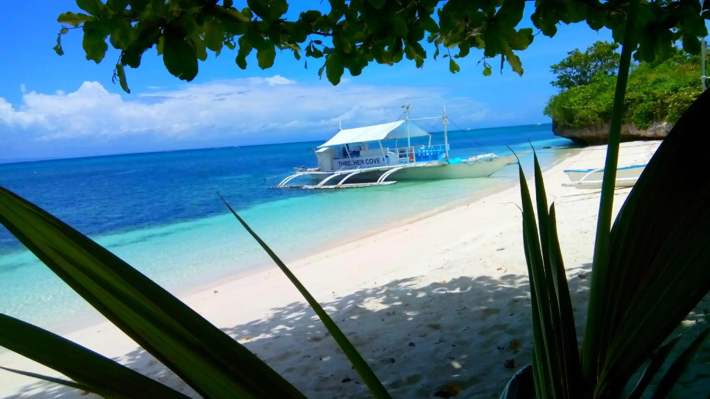 Bantigue Cove Malapascua Beach Resort