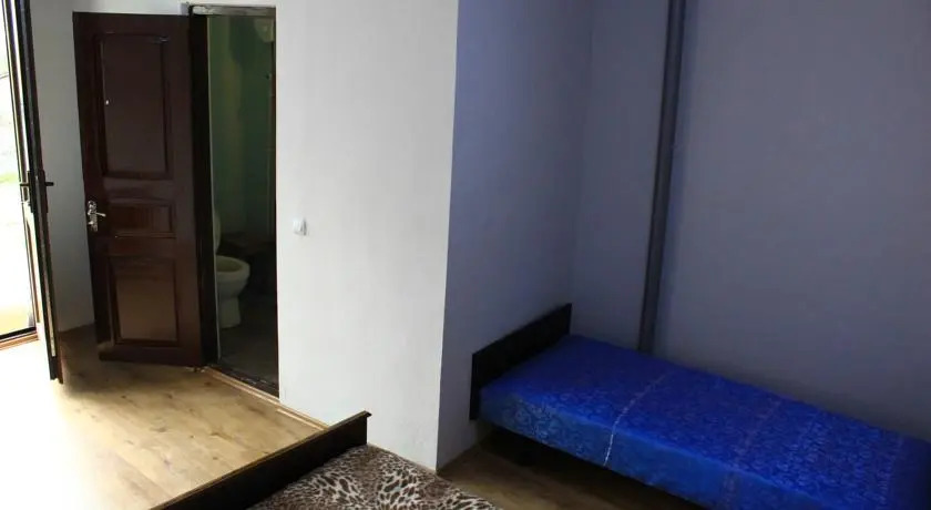Leo Hostel