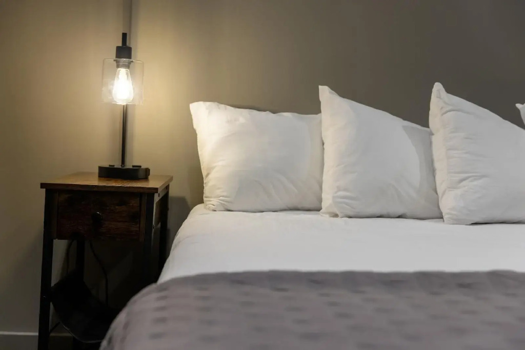 Montvale Hotel
