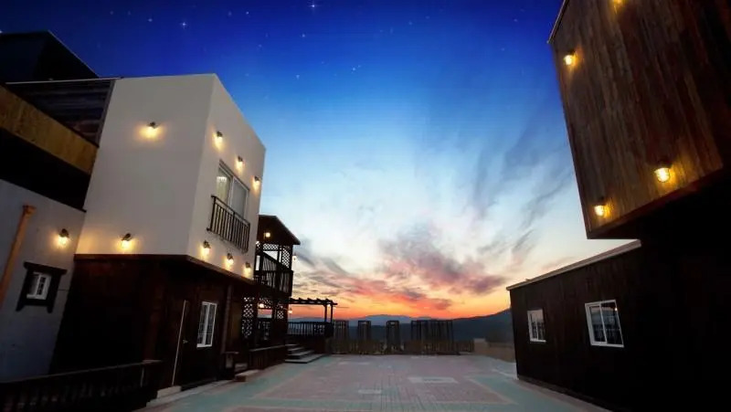 Gyeongju Monopoly Pension (Swimming Pool, Jet Spa)