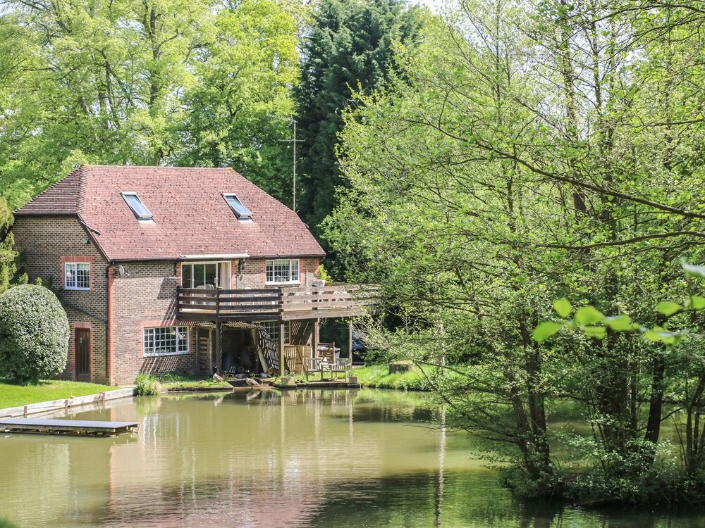 Miswells Cottages - Lake View