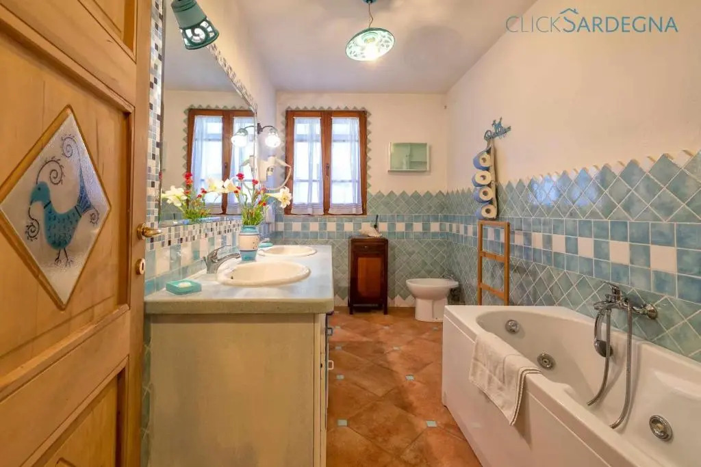 Alghero Villa Josephine con piscina e Parco per 8 ospiti