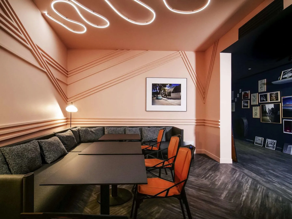 TRIBE Paris Batignolles
