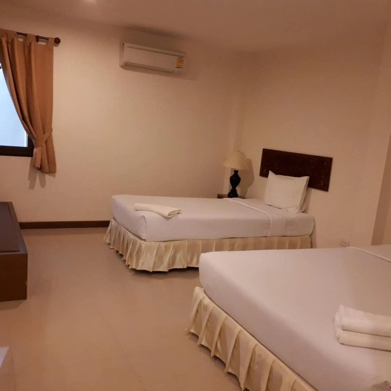 Nathon Residence Hotelโรงเเรมหน้าทอนเรสซิเด้นท์