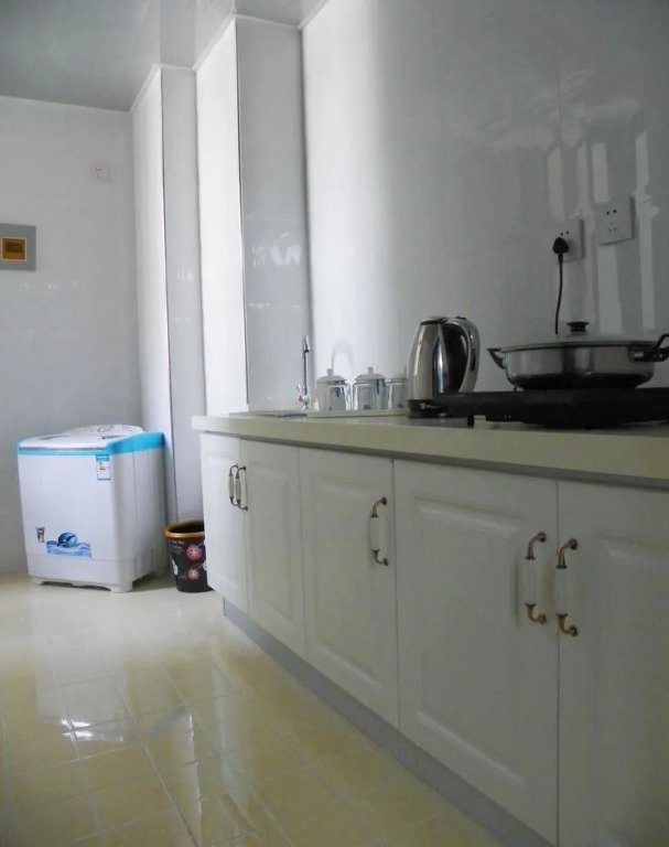 Petroleum Apartment Hotel Xining