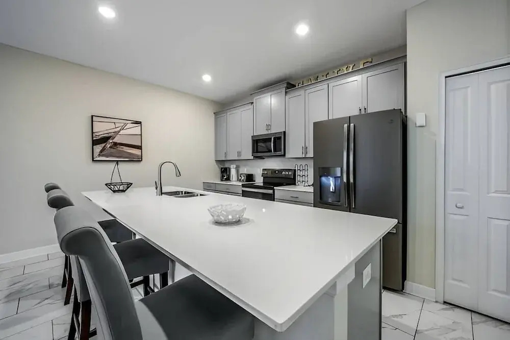 Luxury 4BR Villa w Pool Near Disney Parks