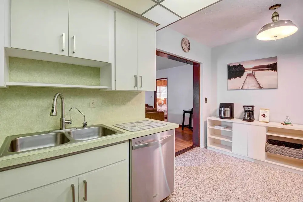 12 Mi to Beach: Home w/ Patio & Yard in Bradenton