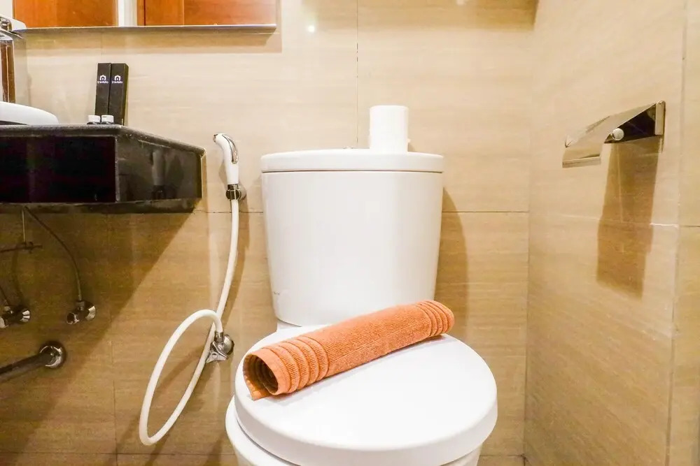 Strategic 2Br Apartment Connected to Marvell City Mall at The Linden